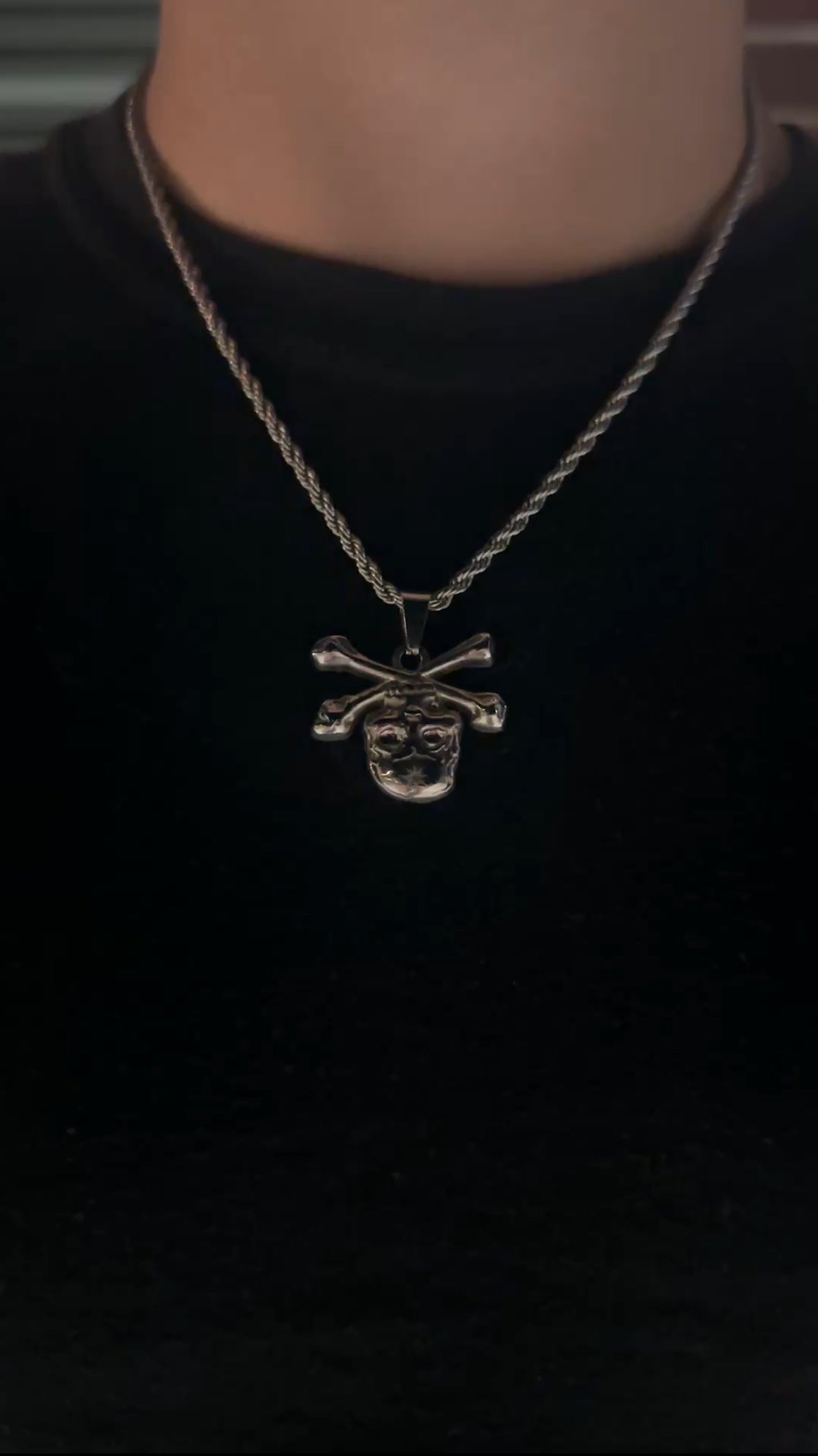 “ENTOMBED SIGIL” NECKLACE