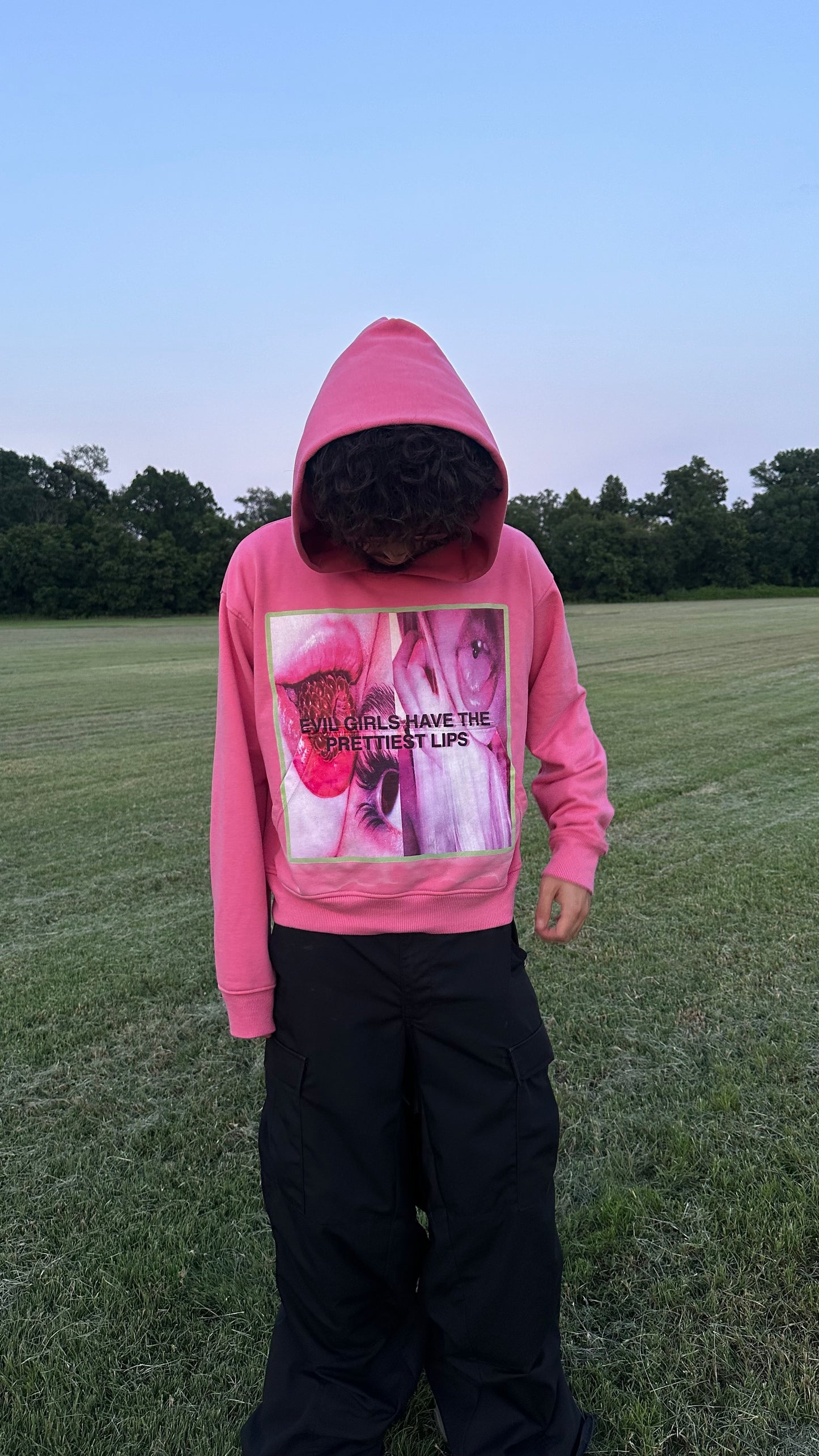 “POISONOUS KISS” HOODIE