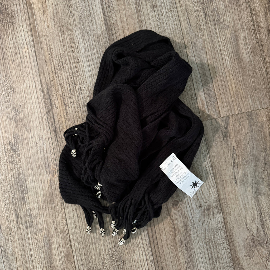 AUSPICIOUS SCARF
