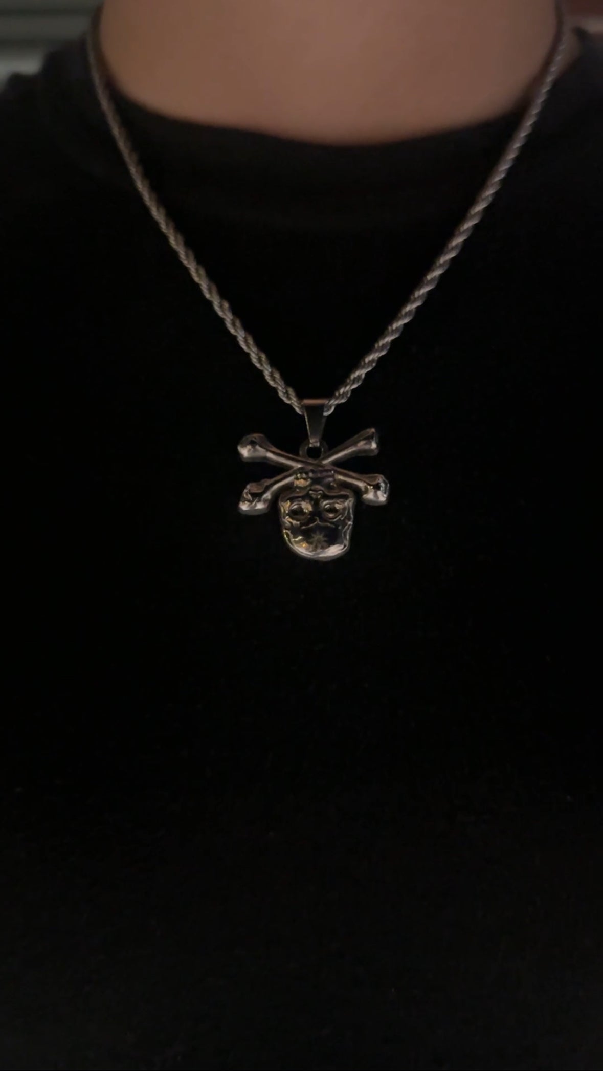 “ENTOMBED SIGIL” NECKLACE