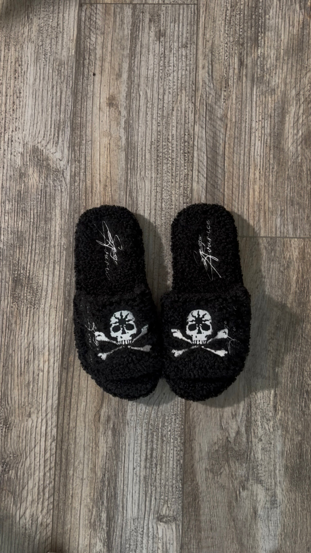 “SHINIGAMI” FUR SLIDES