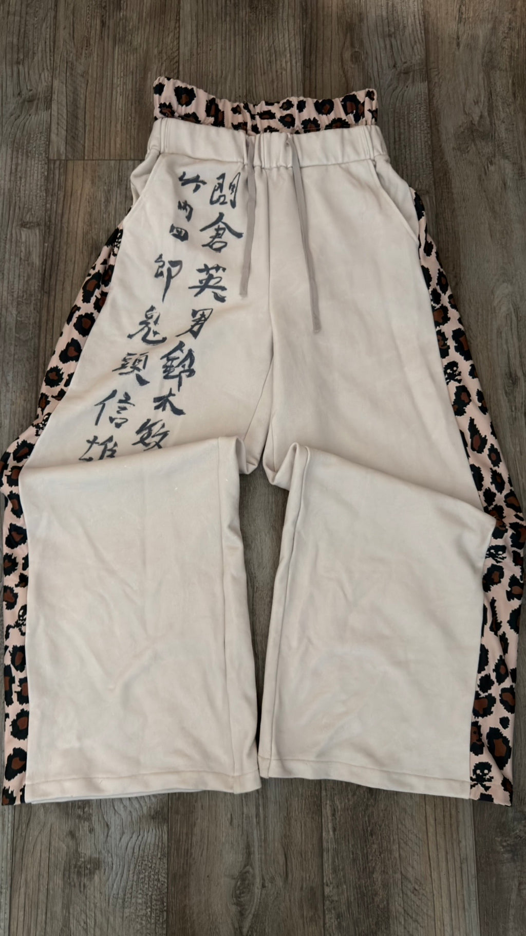 “GRAVESTONE” SWEATPANTS