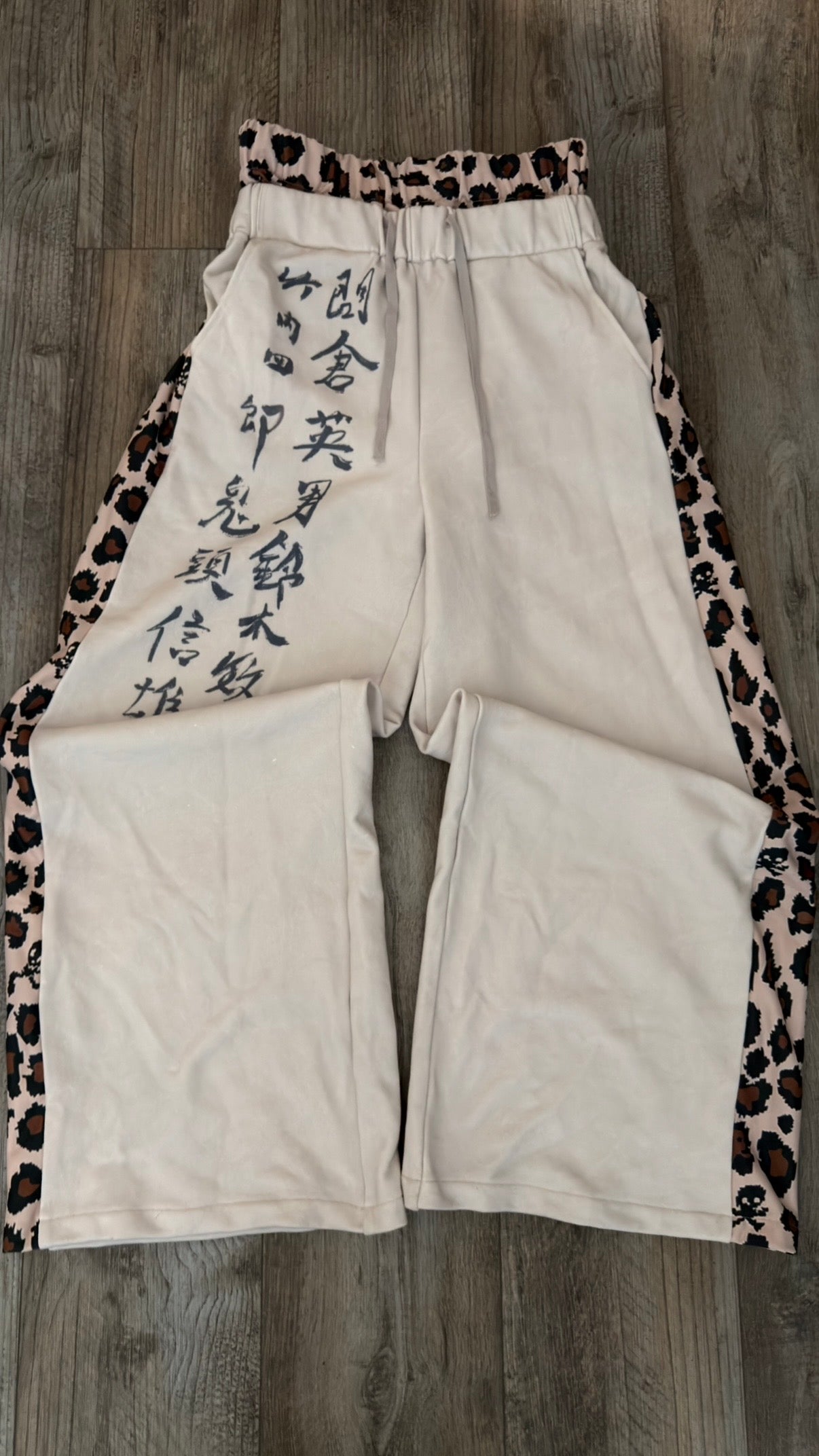 “GRAVESTONE” SWEATPANTS