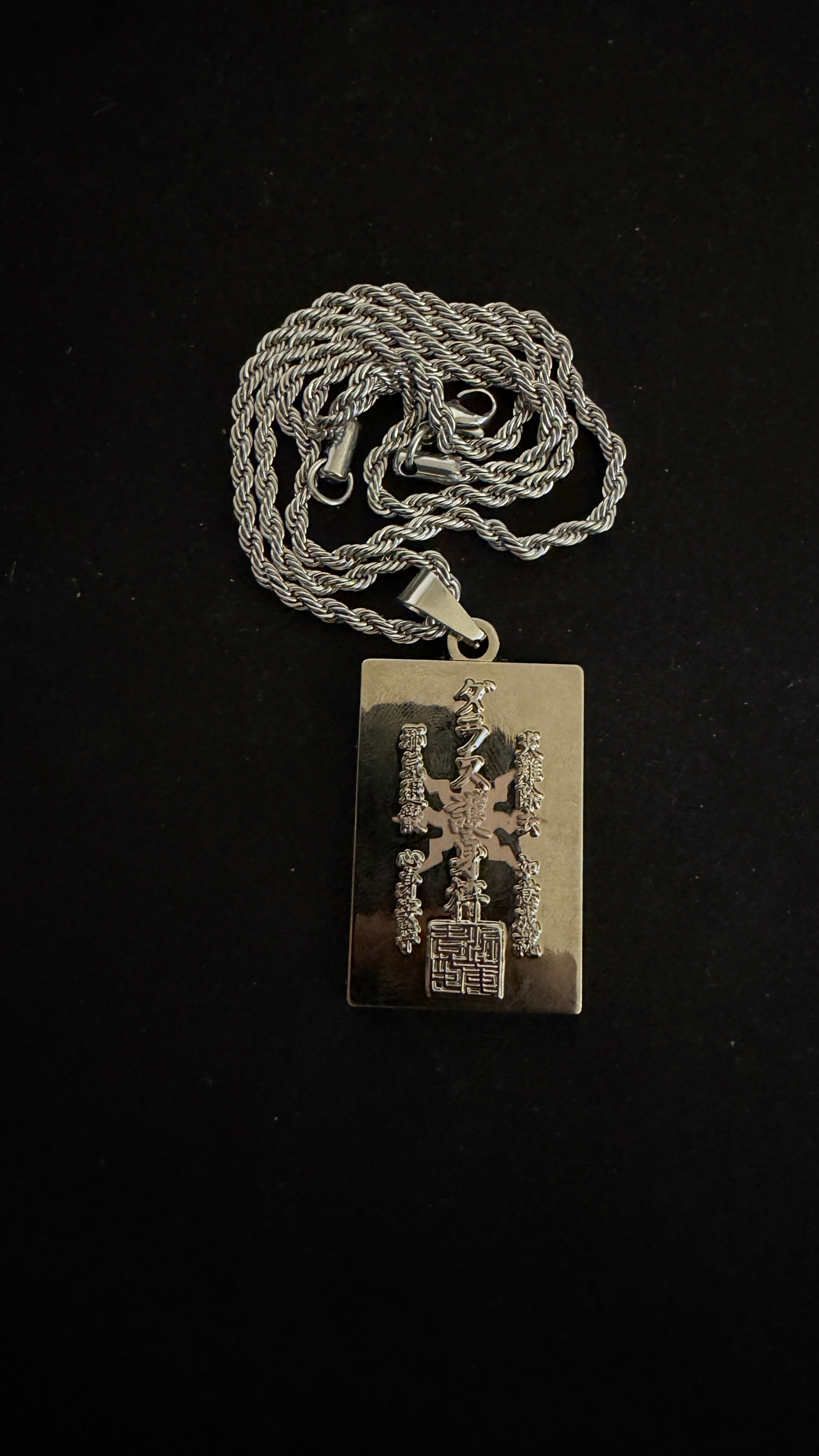 “TALISMAN” NECKLACE