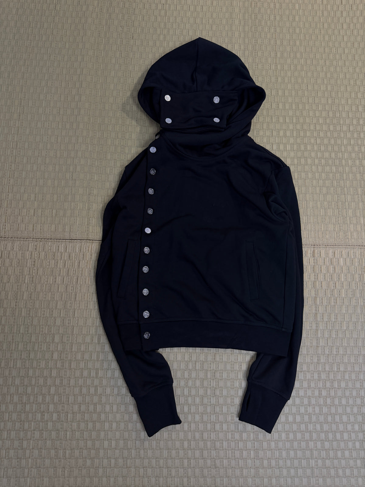“UNKNOWN” HOODIE