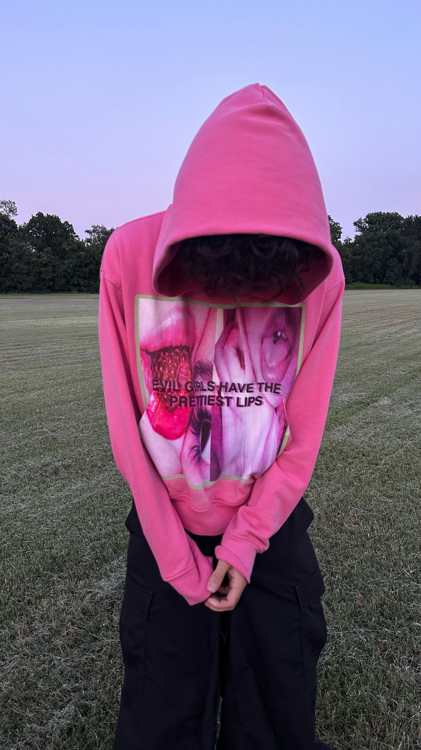 “POISONOUS KISS” HOODIE