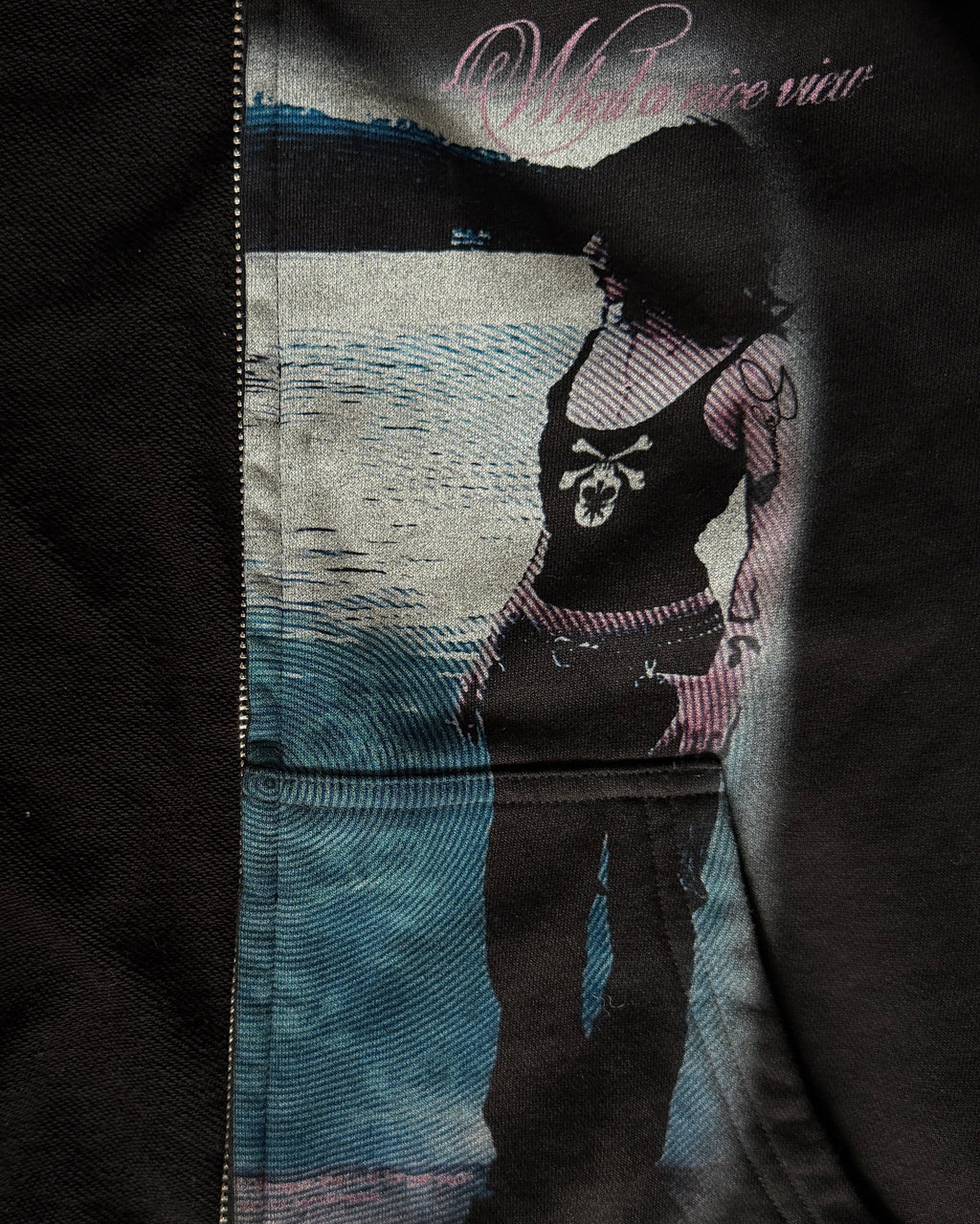 “ADMIRATION” HOODIE