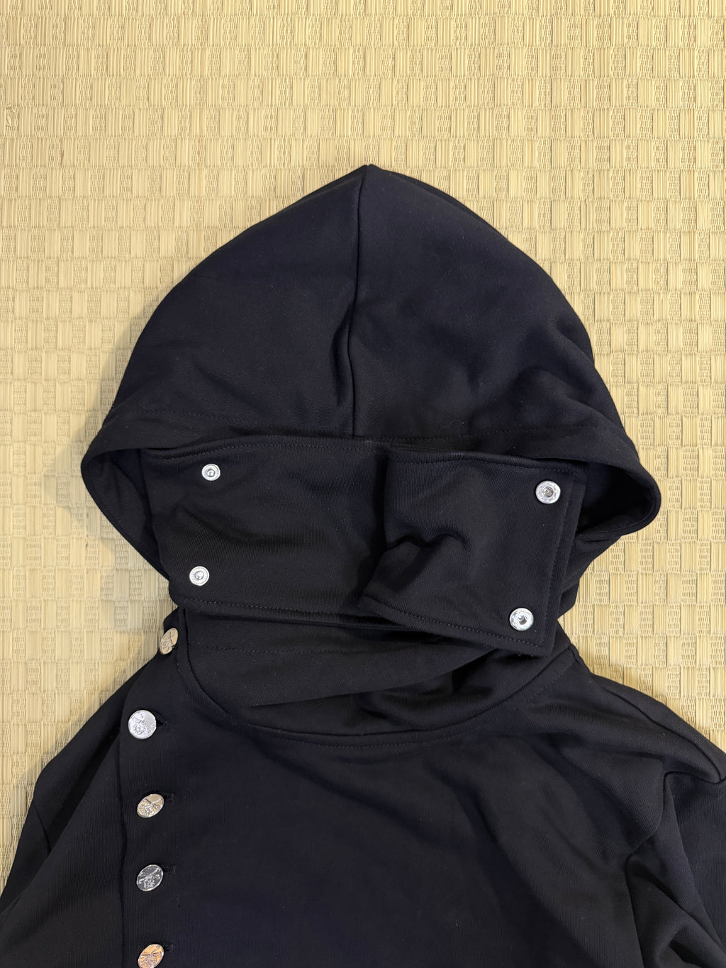 “UNKNOWN” HOODIE