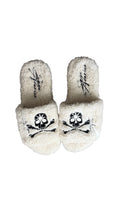 “KAMI” BONE FUR SLIDES